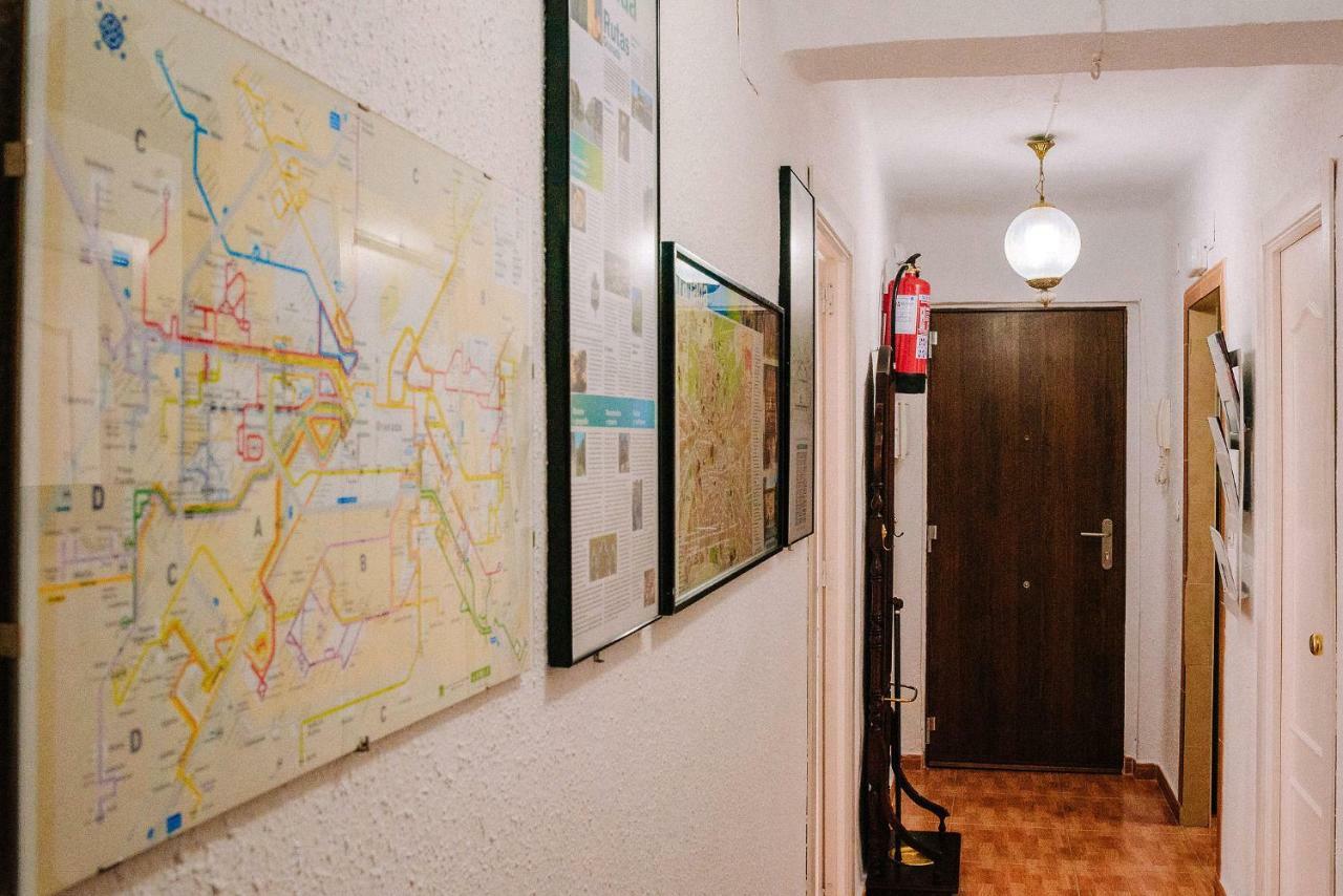 Apartament Morales De *